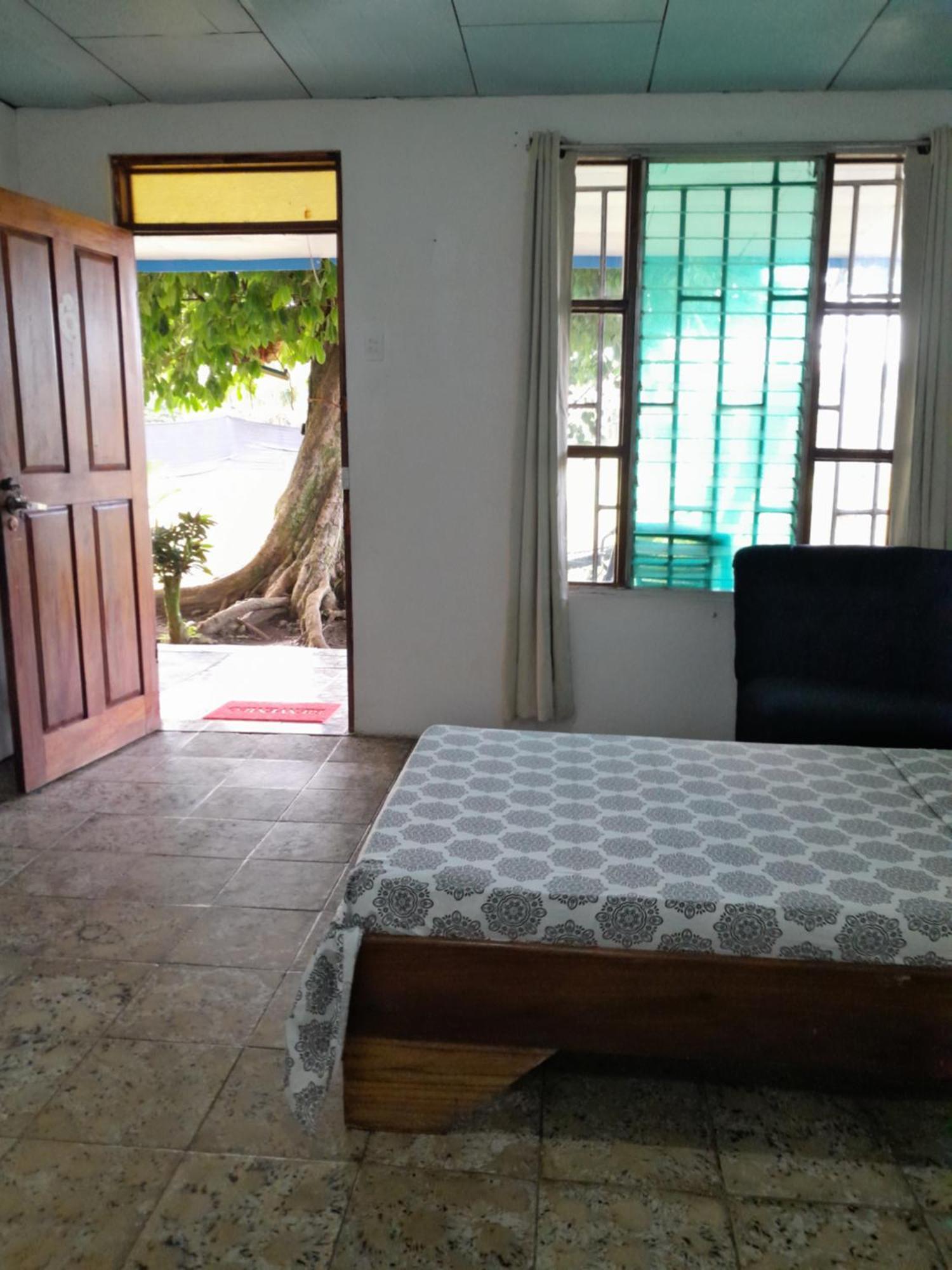 Rooms Palmeras 卡维塔 外观 照片