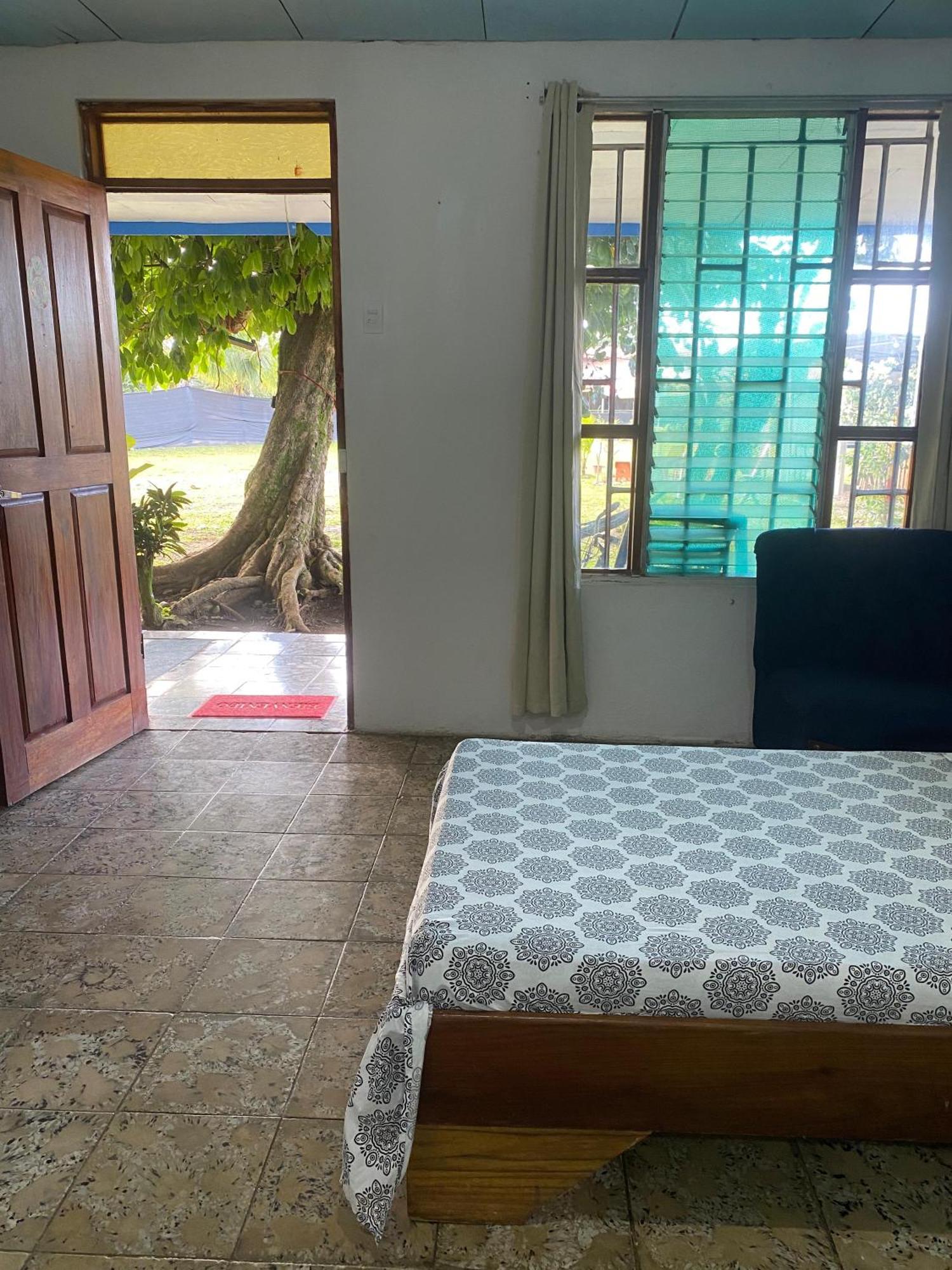 Rooms Palmeras 卡维塔 外观 照片