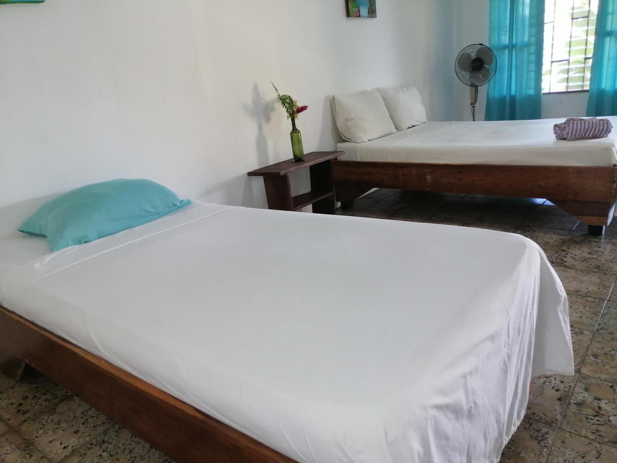 Rooms Palmeras 卡维塔 外观 照片