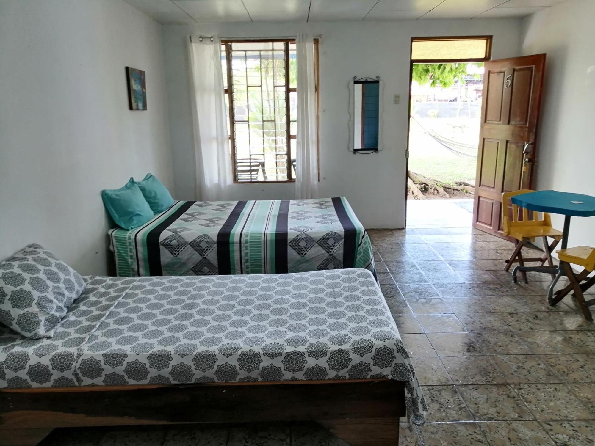 Rooms Palmeras 卡维塔 外观 照片