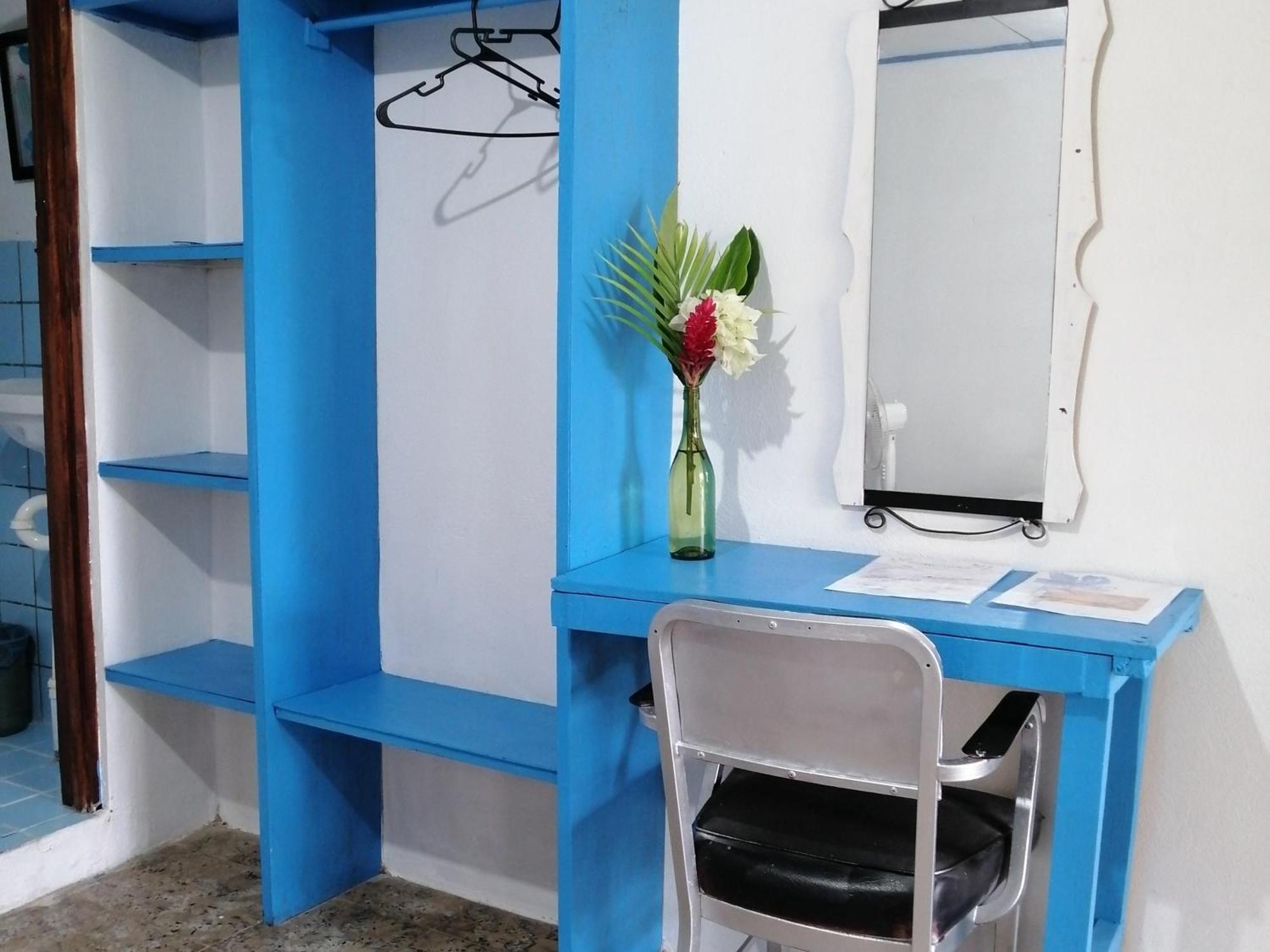 Rooms Palmeras 卡维塔 外观 照片