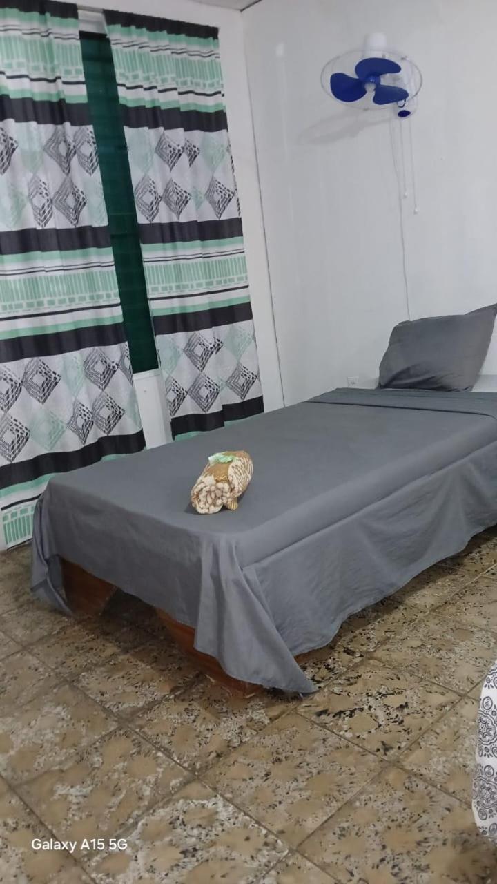 Rooms Palmeras 卡维塔 外观 照片